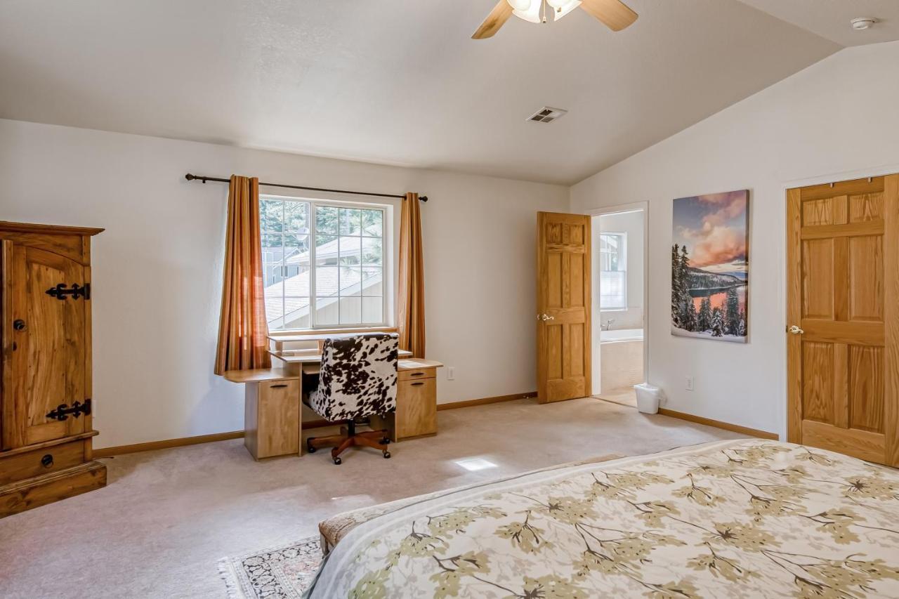 Montgomery Estates & Haven Holiday home *